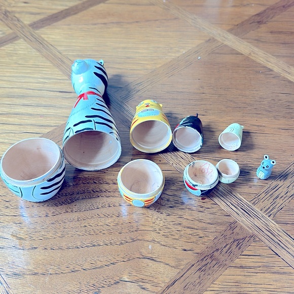 Handmade Matryoshka 5 Pieces Cute Nesting Dolls - Picture 3 of 3